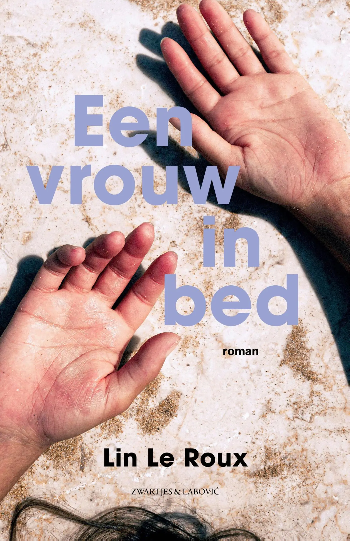 Een vrouw in bed